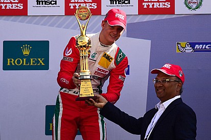 Mick Schumacher Mercedes'e katılmaya hazırlanıyor