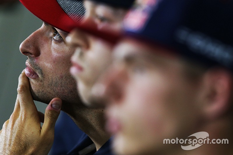 Трое в лодке. Итоги сезона-2016 Формулы 1 для Toro Rosso