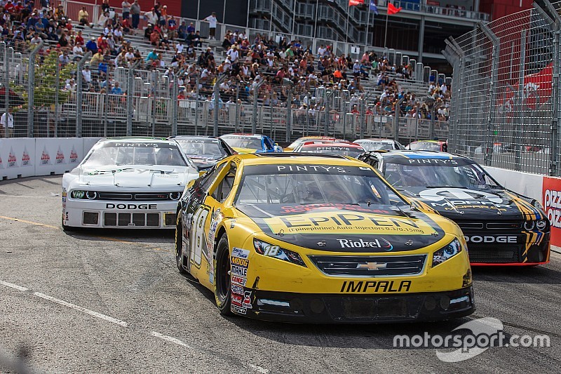 Dévoilement du calendrier 2017 de la série NASCAR Pinty’s