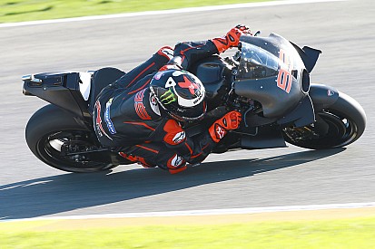 Lorenzo diz que asas foram banidas para prejudicar Ducati