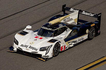Galeria: pintura de novo carro de Christian Fittipaldi no IMSA