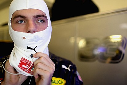 Ecclestone: "Alleen Max Verstappen zou Lewis Hamilton uit kunnen dagen"