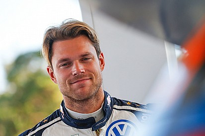Andreas Mikkelsen fährt bei der Rallye Monte Carlo in der WRC2