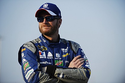 Top de historias 2016, #12: Dale Jr, su accidente y el regreso de Gordon