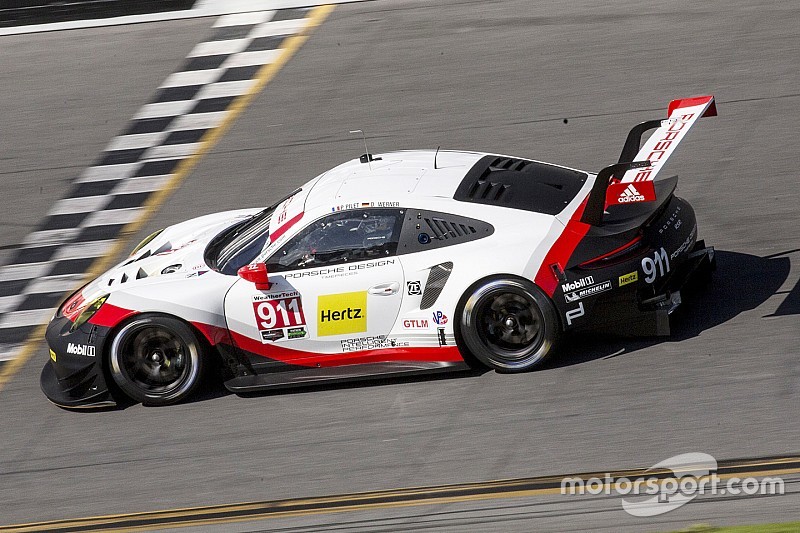 #911 Porsche Team North America Porsche 911 RSR: Patrick Pilet, Dirk Werner