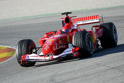 Quand Valentino Rossi flirtait avec la F1 et Ferrari