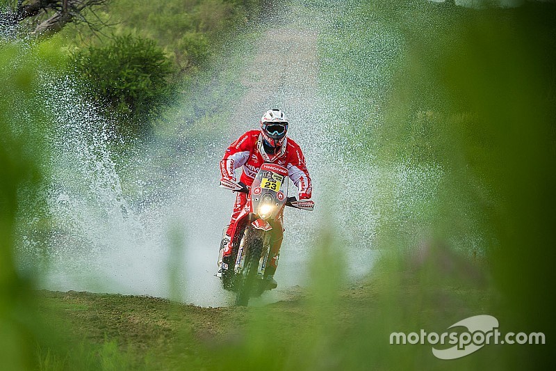 Siete españoles entre los mejores en el primer día de Dakar