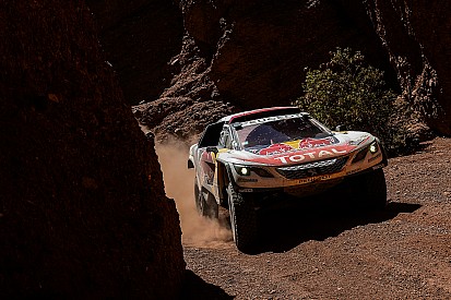 Em dia ruim para Loeb e Sainz, Despres assume liderança