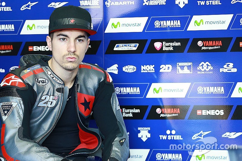 Salam pertama dari Vinales untuk fans Yamaha