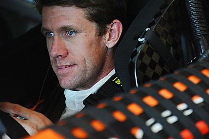Edwards surpreende e deixa NASCAR em 2017