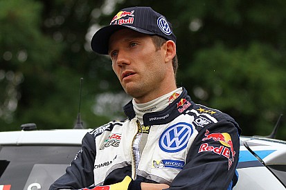 Ogier-Ford, manca ancora il feeling: sbatte con la Fiesta 2017 nei test!