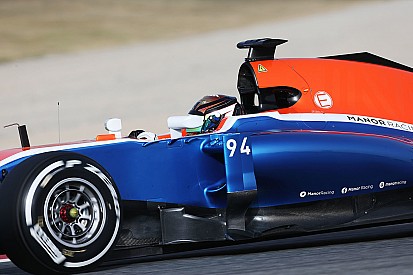 A Manor csőbe megy, de az Alfa Romeo érkezik?