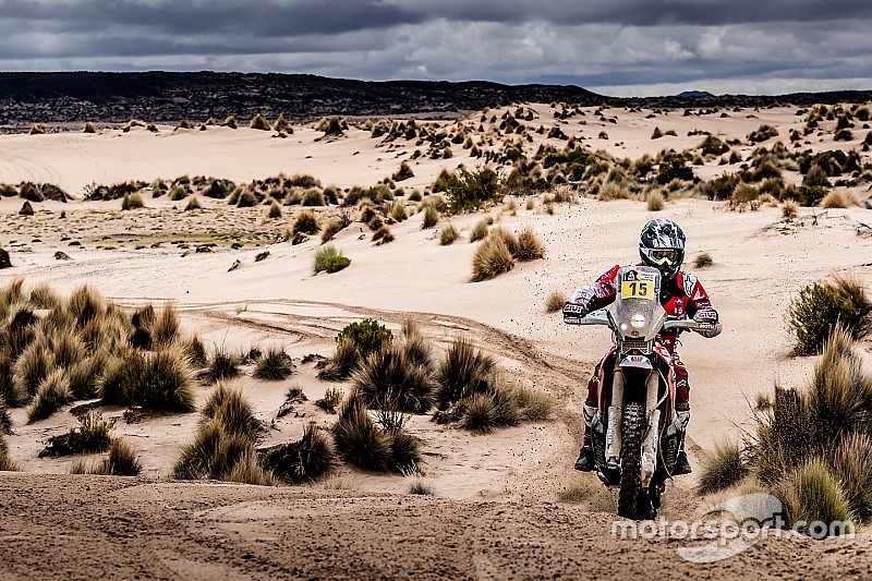 Étape 10, motos - Michaël Metge sort du bois, Quintanilla abandonne !