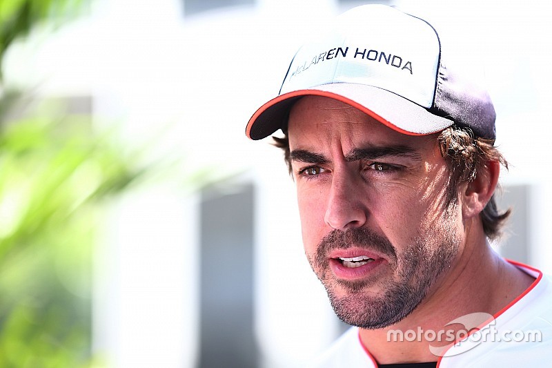 В McLaren выразили желание сохранить Алонсо