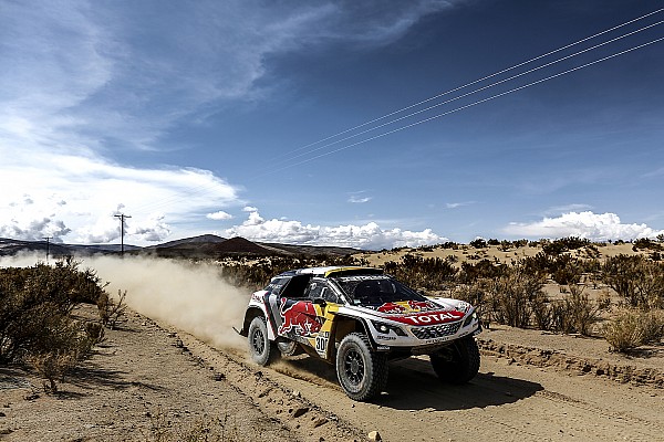 Peterhansel aguanta a Loeb en su terreno y acaricia su 13º Dakar