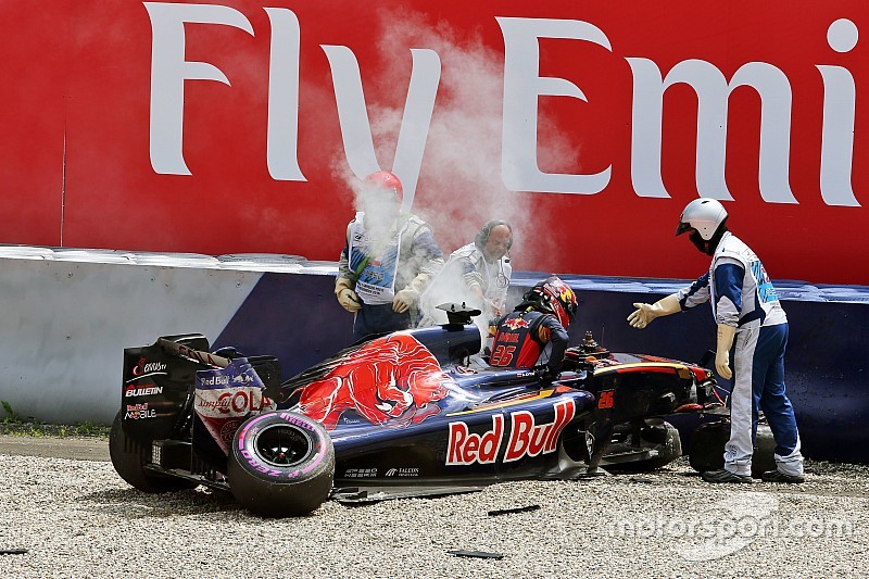 Daniil Kvyat, Scuderia Toro Rosso après son accident