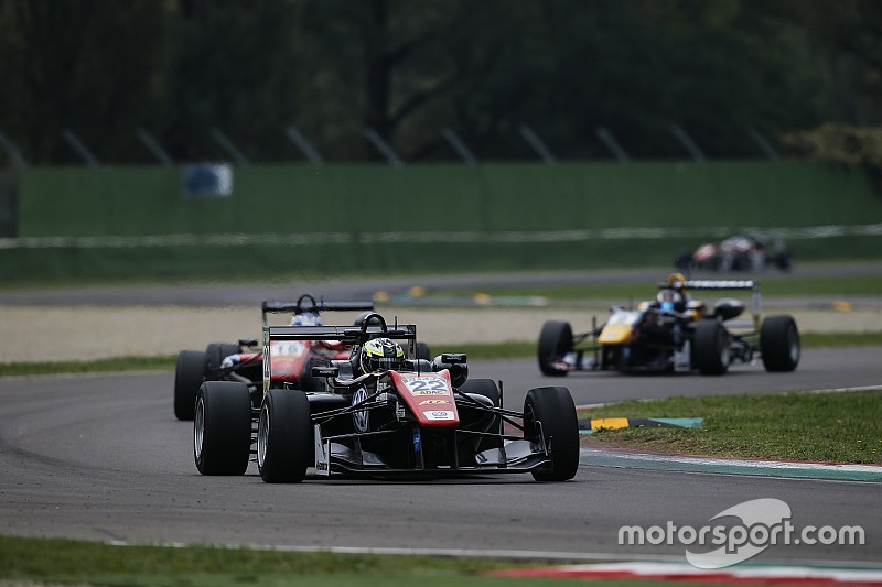 Joel Eriksson ed il team Motopark rinnovano la collaborazione per il 2017