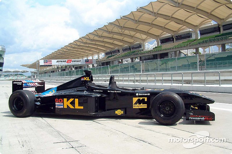 У двухместной Minardi сменился водитель