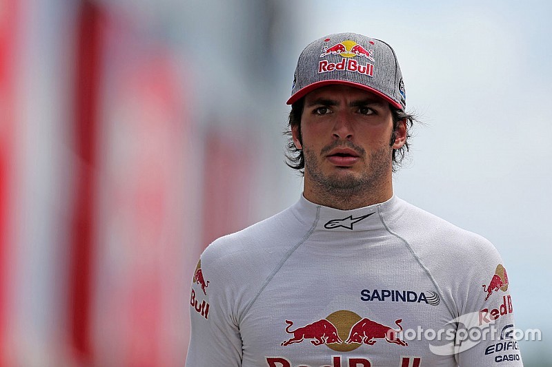 Sainz: "Tengo que ganar cuatro kilos para el F1 de 2017"