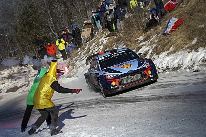WRC: Ogier dreht auf, Neuville weiterhin an der Spitze