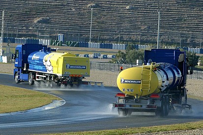 Formel-1-Test in Barcelona: Pirelli will Strecke bewässern