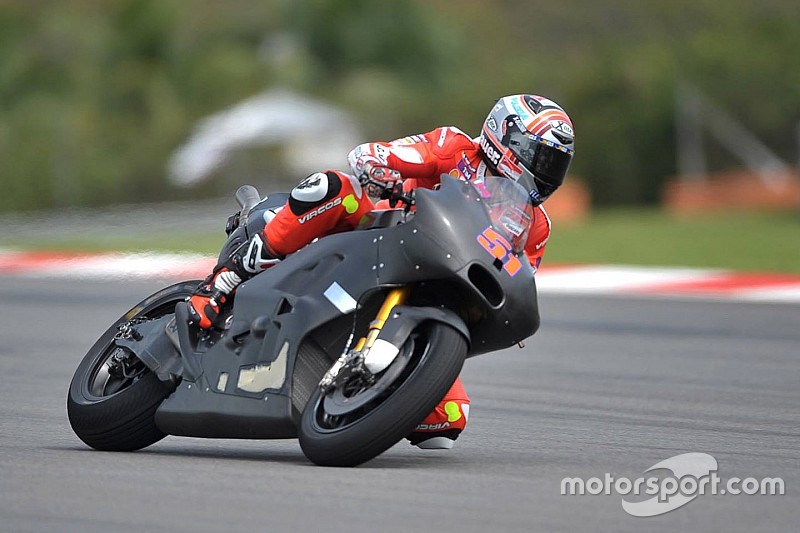 Ducati: 35 giri ed un codone inedito nel debutto di Sepang
