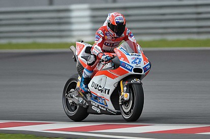 Fotogallery: il debutto di Casey Stoner sulla nuova Ducati a Sepang