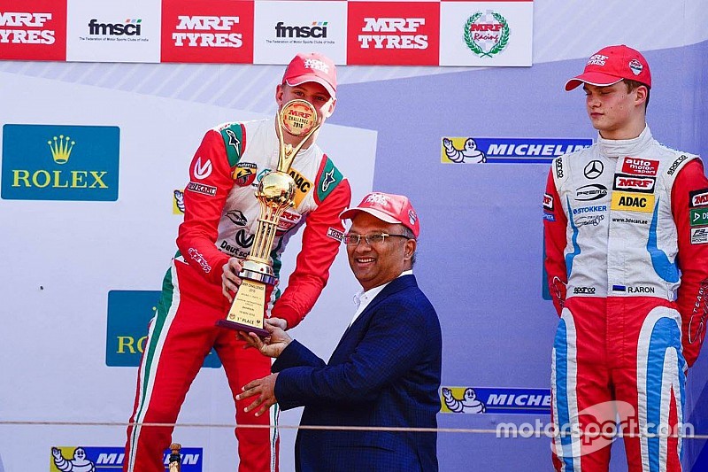 Schumacher fia rajt-cél győzelmet szerzett az indiai F1-es pályán