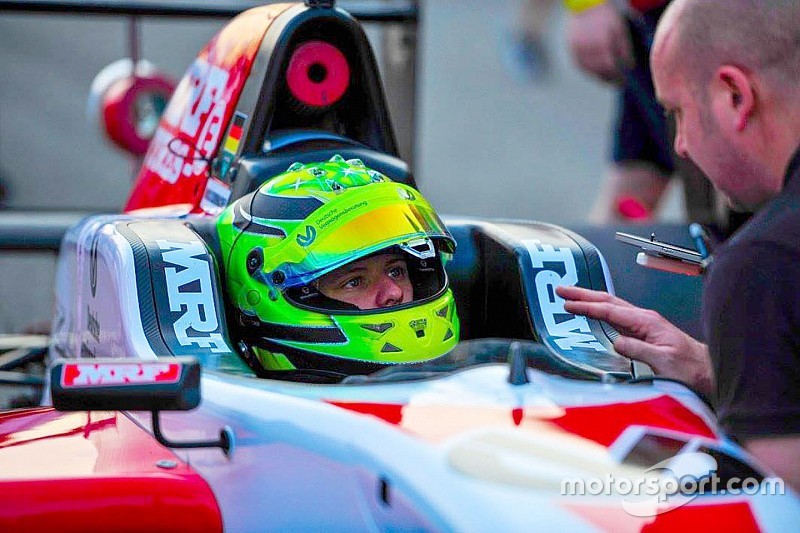 Buddh MRF: Schumacher zaferle başladı
