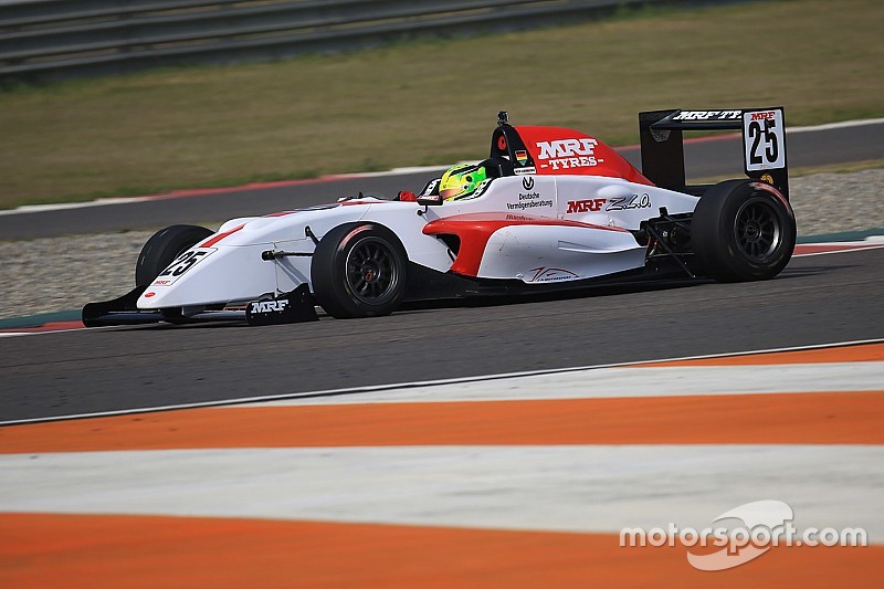 Mick Schumacher gana dos veces en la India