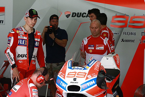 Lorenzo a choisi Pirro comme analyste de piste