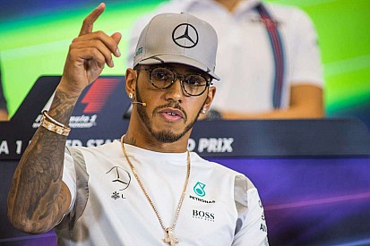 Hamilton "egyetlenjei": LA, Makaó, Ayrton Senna, Bora bora, nutella, iPhone