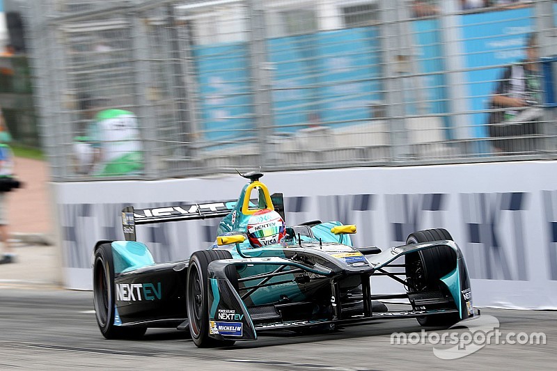 Time de Nelsinho Piquet na F-E efetiva chefe de equipe