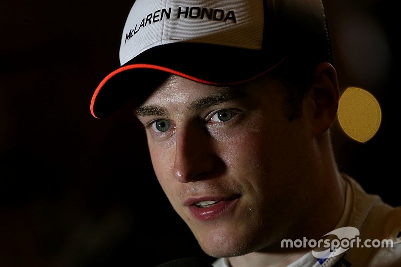 Vandoorne: "Sería malo concentrarme sólo en Fernando"