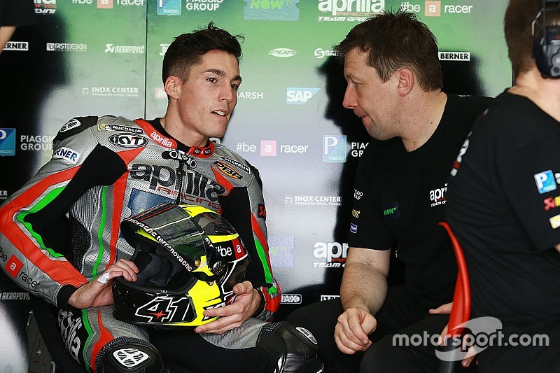 Aleix Espargaró: “Estoy contento, en una carrera terminaríamos a 12 segundos”