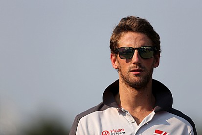 Grosjean apresenta capacete para temporada 2017