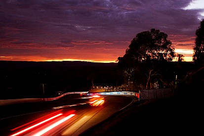 Foto's: 20 spectaculaire shots uit Bathurst