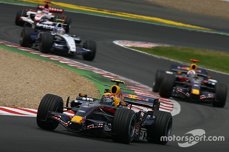 Webber: Mobil F1 2017 bisa samai catatan waktu 10 tahun lalu