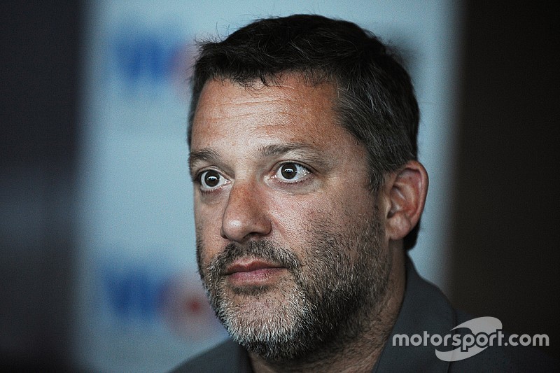 Tony Stewart se une a Schmidt Peterson para Indy 500
