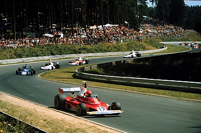 Nürburgring-Nordschleife: Die Grüne Hölle auf großer Leinwand