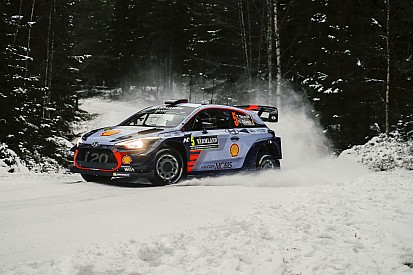 ES5 à 8 - Neuville garde le rythme et finit en tête