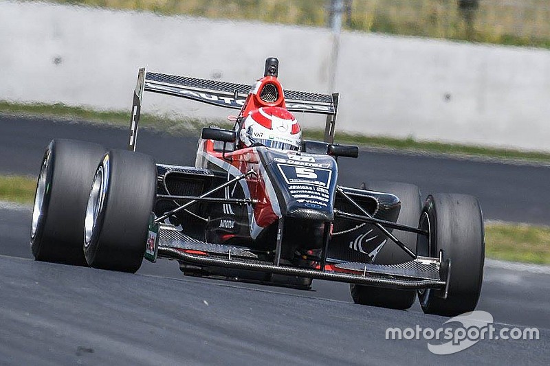 TRS Manfeild: Piquet wint onderbroken race, Verschoor pakt P4