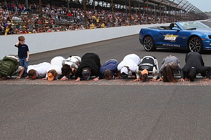 Kanaan lamenta la salida de KV Racing