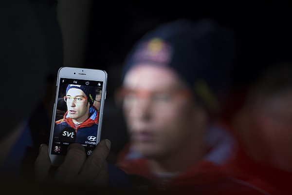 Neuville újabb első helyet dobott el Svédországban