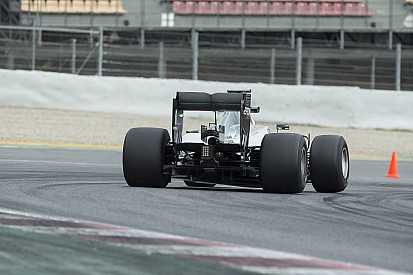 Lauda: "Nadie se guardará nada en la pretemporada"