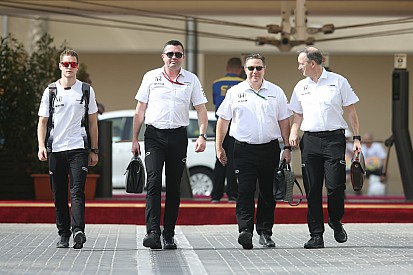 „A McLaren vissza fog térni az őt megillető helyére az F1-ben”