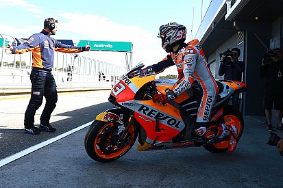Marquez: "Ci manca ancora qualcosa sul lato dell'elettronica"