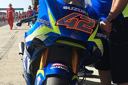 La Suzuki porta al debutto la nuova doppia carena a Phillip Island