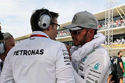 Hamilton: Rekan satu tim tidak boleh menyontek data saya