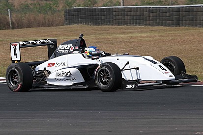 MRF Challenge Chennai: Newey juara Race 3, Schumacher tersingkir